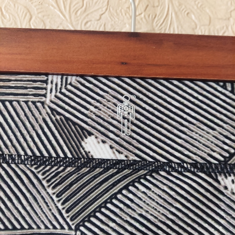 Hpe Human Performance Engineering Activewear Legg… - image 4